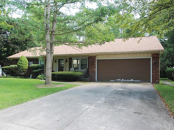 2nd image of 509 Crown Hill Dr E