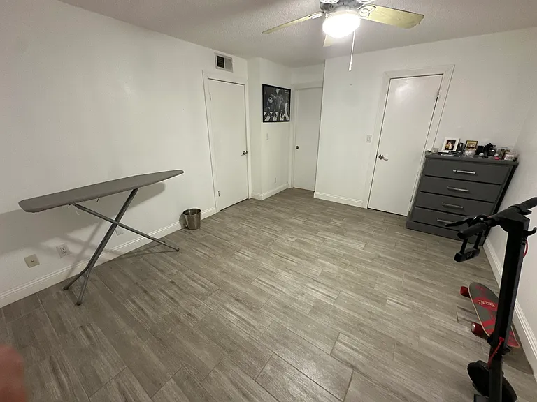 540 N May St #9-2122 — Photo 17