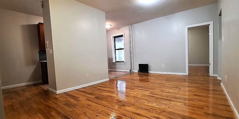 1st image of 285 Hawthorne St APT 305