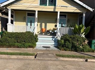 605 4th St, Gretna, LA 70053
