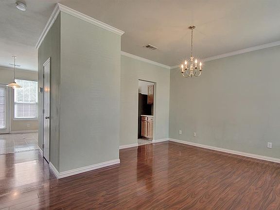 2nd image of 409 Deer Park Dr