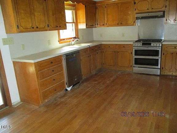 4th image of 268 Fairlane Dr
