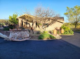 39042 N School House Rd, Cave Creek, AZ 85331