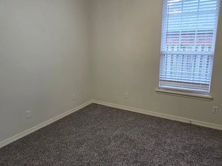 3219 W Thornebrook St — Photo 13