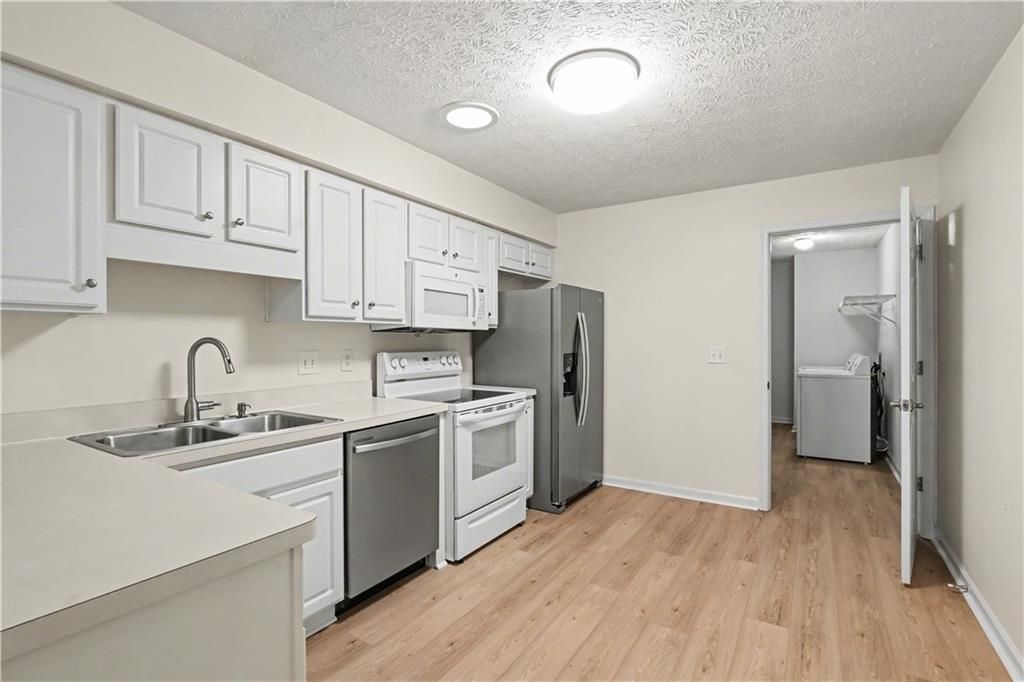 Apartment in Kennesaw - View 5