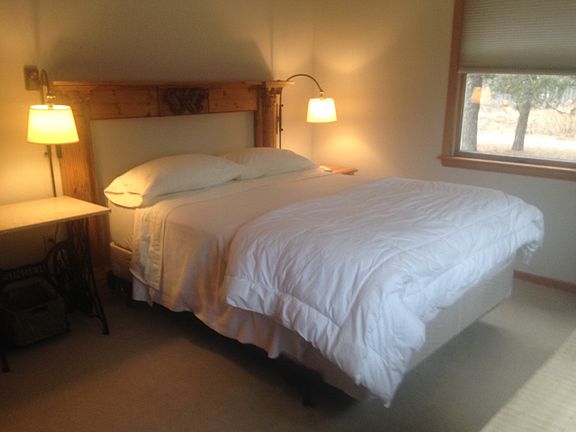 Queen bed
