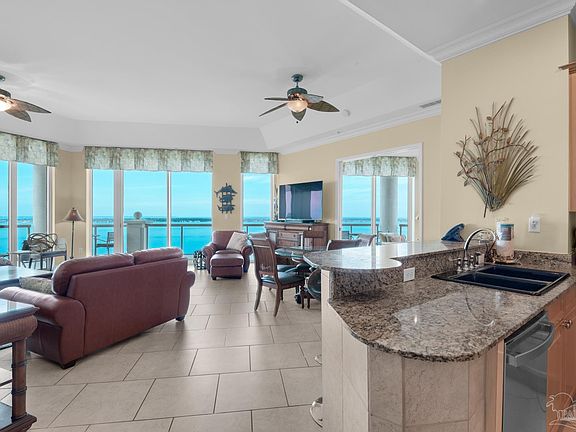 3rd image of 4 Portofino Dr #Penthouse 1