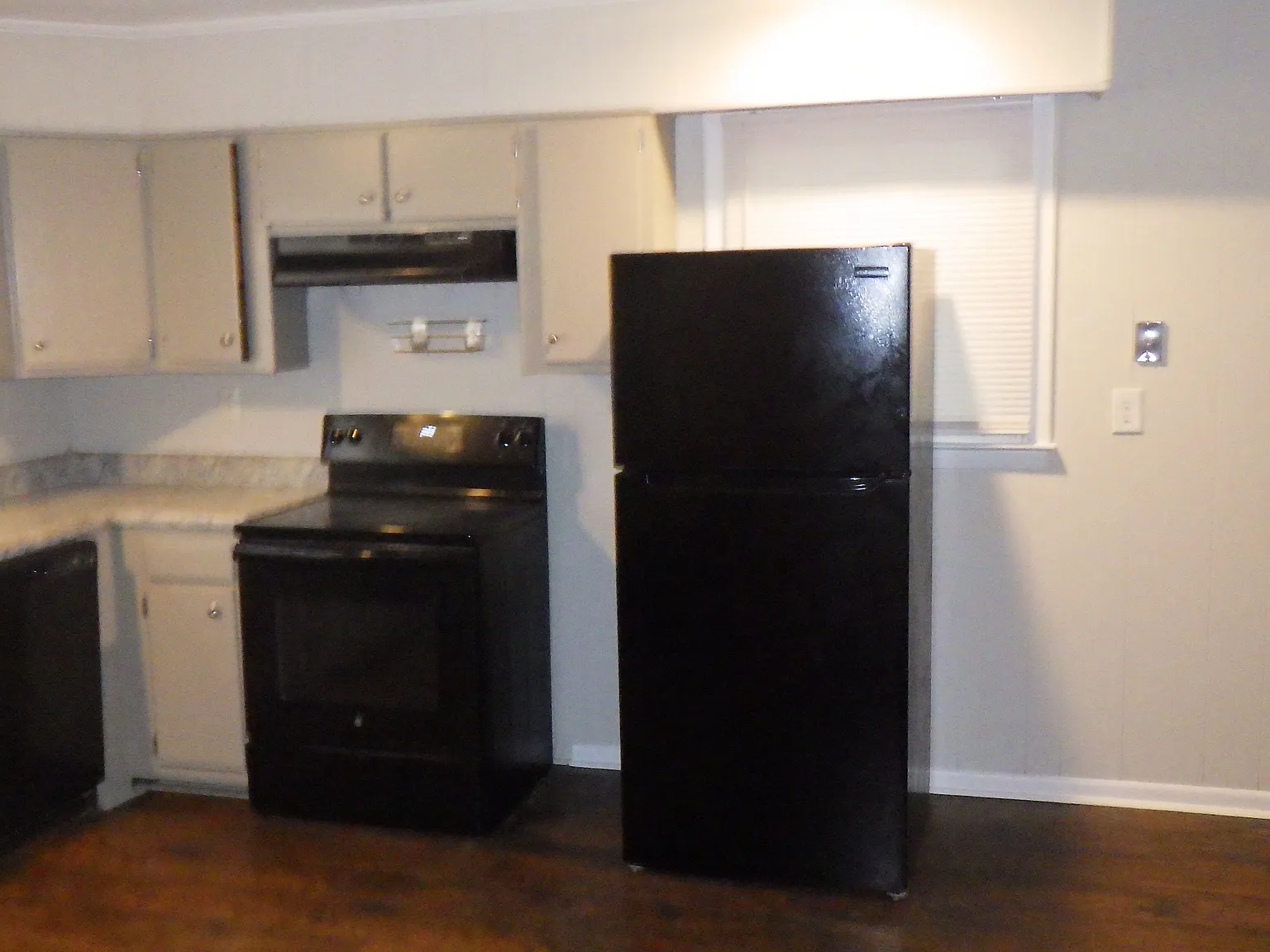 3 bed, 1302 sqft, $1,200 — Photo 3