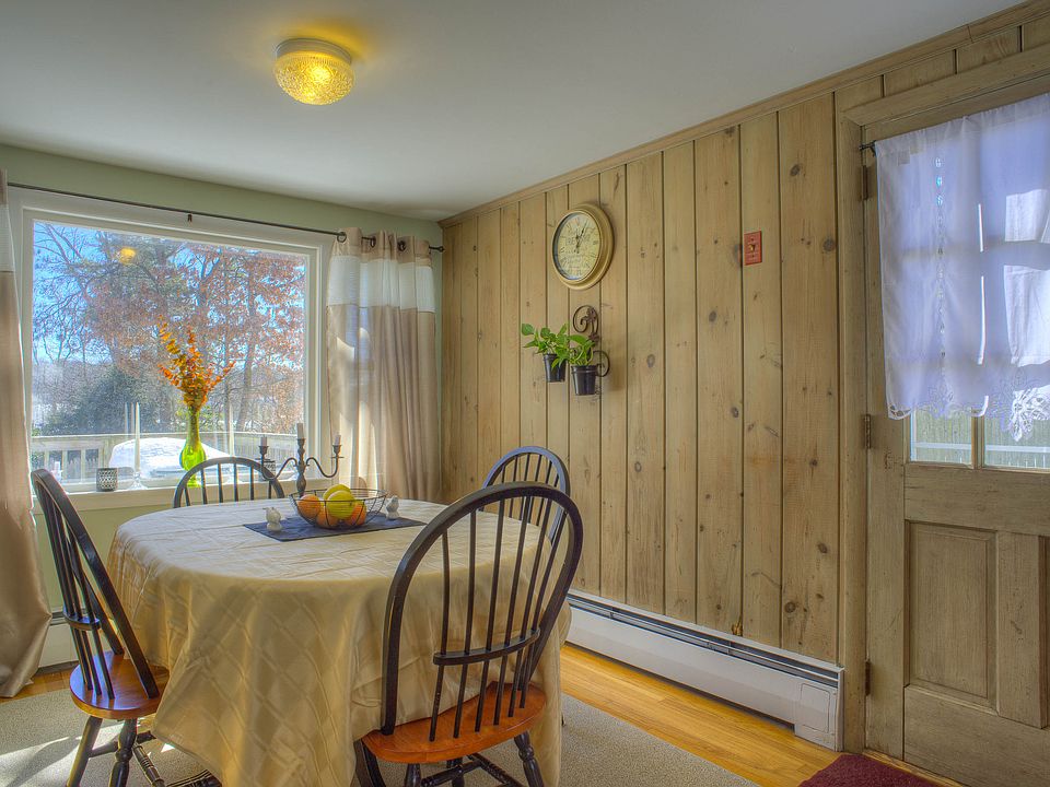 1st image of 376 Long Pond Dr