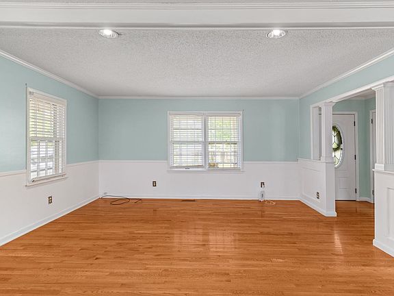 4th image of 2163 Estaline Dr