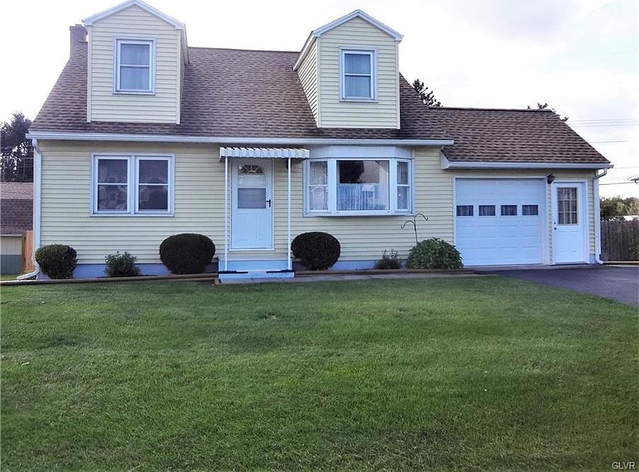 1st image of 3046 Hermitage Ave