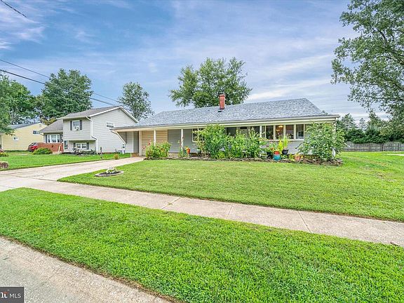 4th image of 42 Lynch Farm Dr