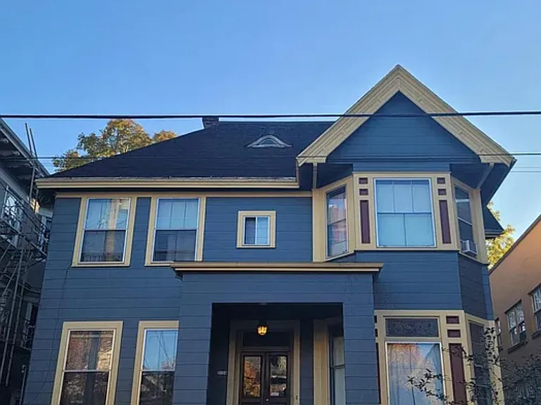 2124 NW Flanders St #1 — Photo 15