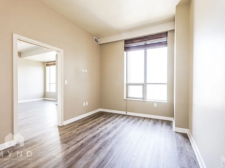 1127 15th St #1403 — Photo 11
