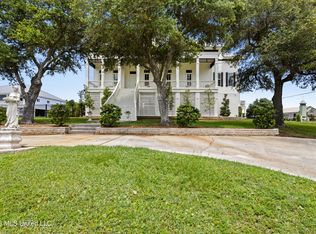 300 S Beach Blvd, Waveland, MS 39576