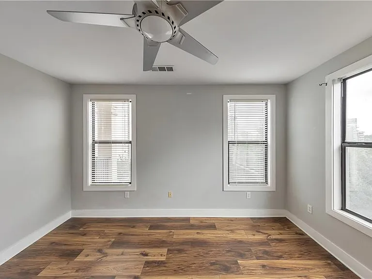 799 Hammond Dr #219 — Photo 9