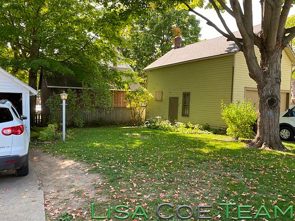 5th image of 257 E Washington St