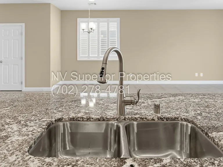 4627 Chestnut Tiger St — Photo 24