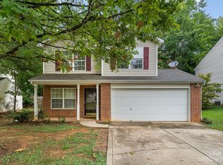1067 Valley Forge Dr, Clover, SC 29710
