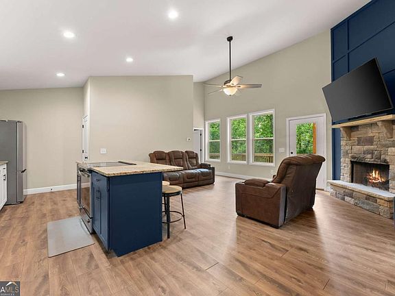 5th image of 308 Fowler Creek Dr