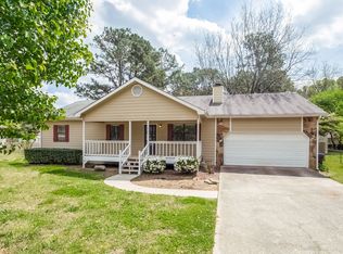 1186 Westwood Pl, Grayson, GA 30017