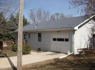 201 1st St, Cleveland, MN 56017