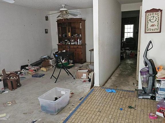 4th image of 6127 WINDBROOKE ST