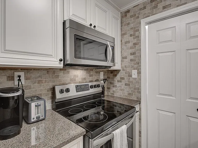 205 Flat Creek Ct #205 — Photo 9