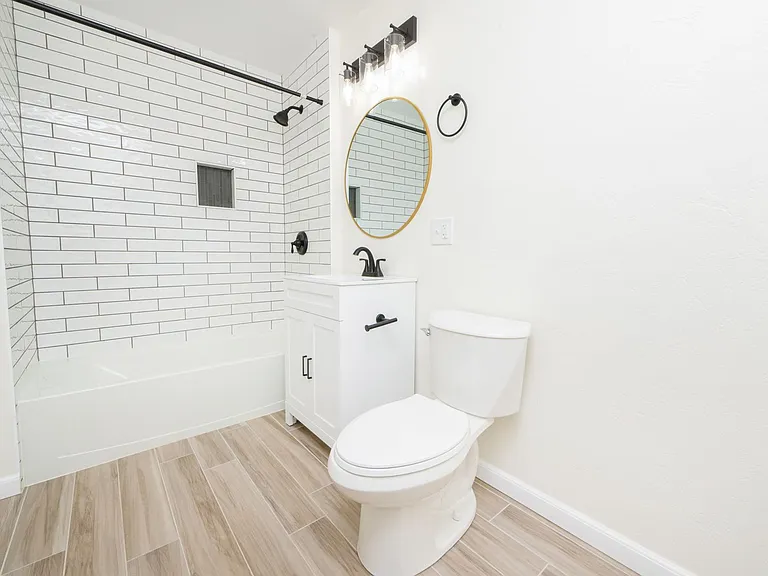 1053 Florence St — Photo 13