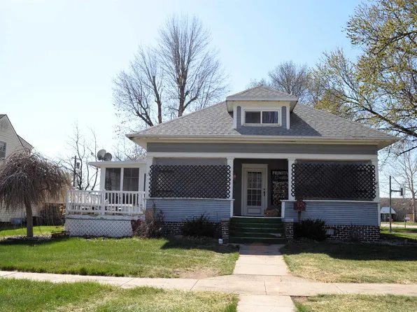 310 K St, Neligh, NE 68756