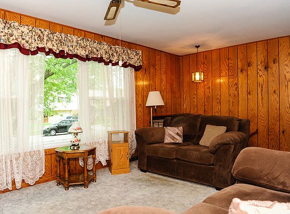 3rd image of 6509 W 163rd Pl
