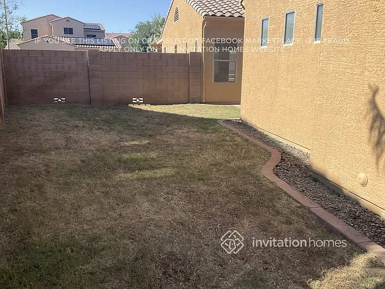 15949 W Mauna Loa Ln — Photo 15