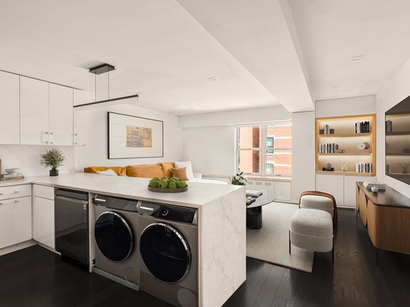 754 E 6th St APT 4B