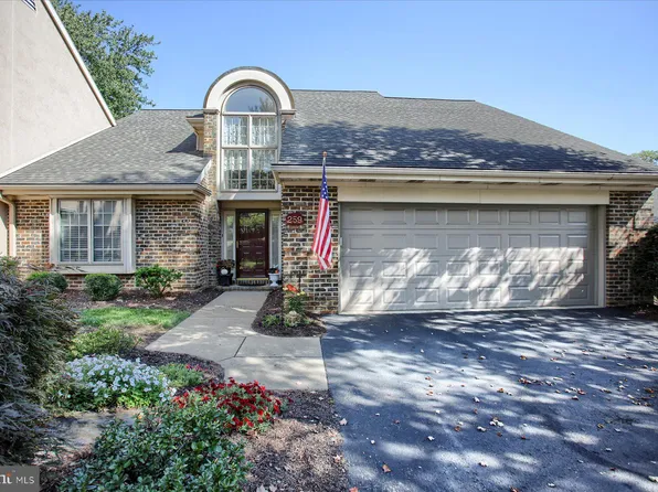259 Willow Valley Dr, Lancaster, PA 17602
