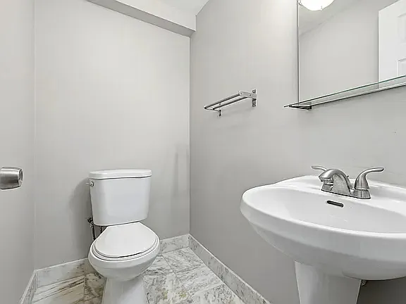 191 Everett St #2 — Photo 9