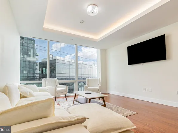 300 International Dr Unit 2106, Baltimore, MD 21202