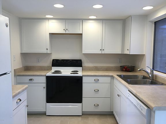 5th image of 5238 W Carol Ave