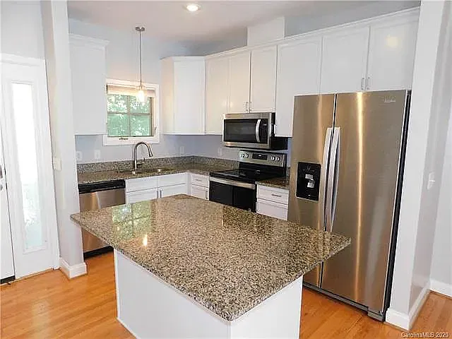733 Grandin Rd — Photo 3