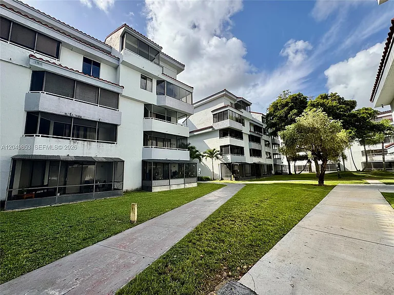 8215 SW 152nd Ave #G-304 — Photo 43