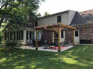 6606 Shelburn Dr, Crestwood, KY 40014