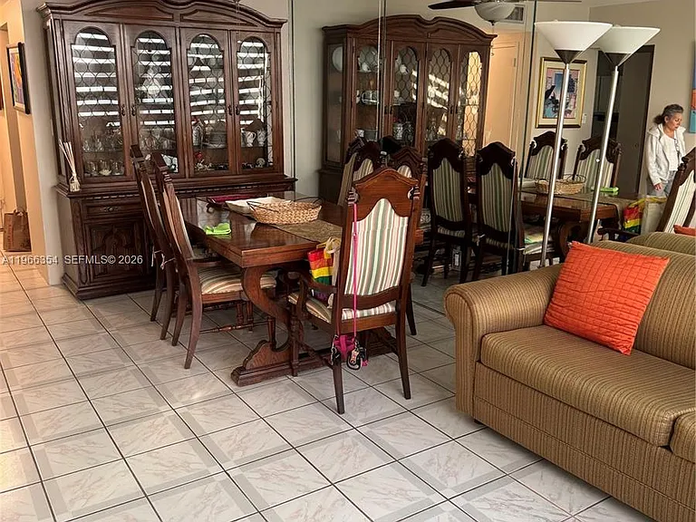 2899 Collins Ave #936 — Photo 23