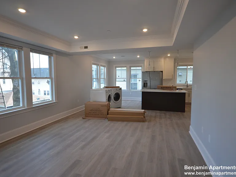 100 Brooks St #B — Photo 5