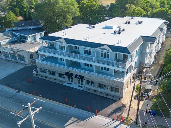 7784 State Highway 42 #204, Egg Harbor, WI 54209