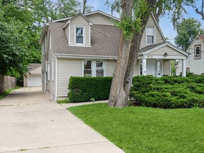 972 Howard Ave, Des Plaines, IL, 60018