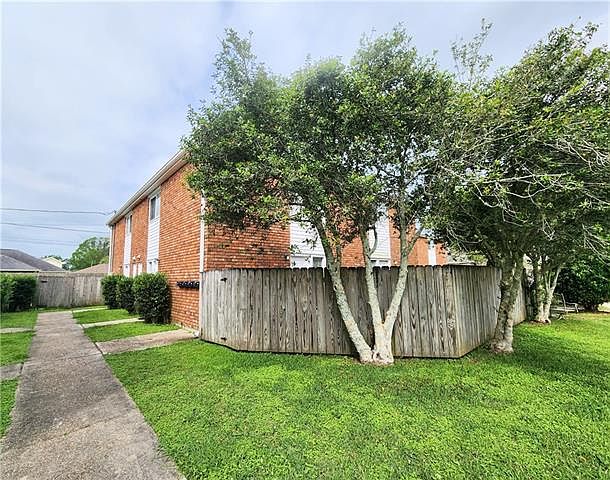 1st image of 223 Melvyn Dr APT A