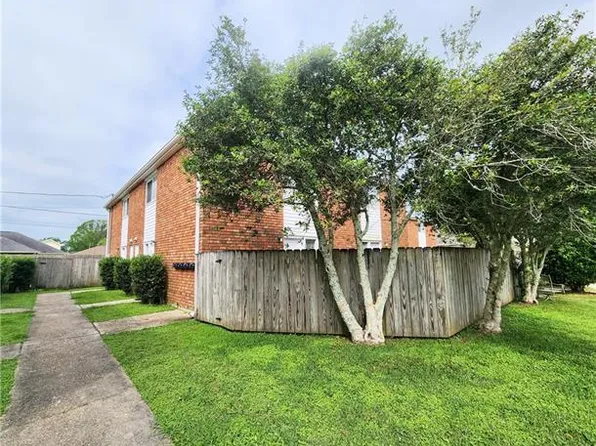 223 Melvyn Dr APT A, Belle Chasse, LA 70037