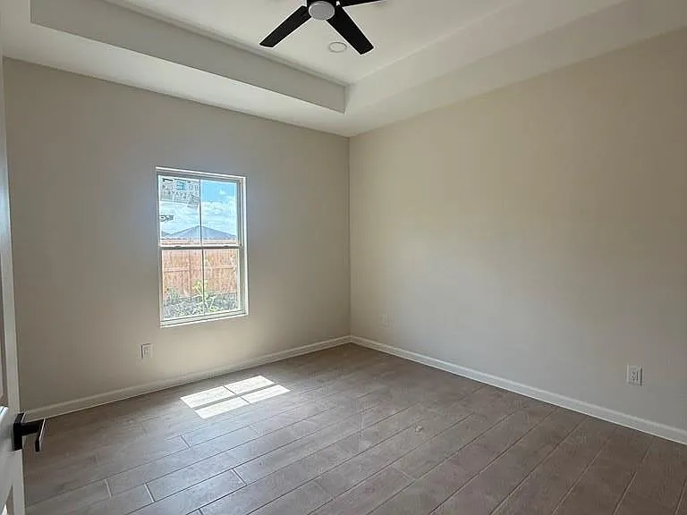 1014 Escondido Ln — Photo 12