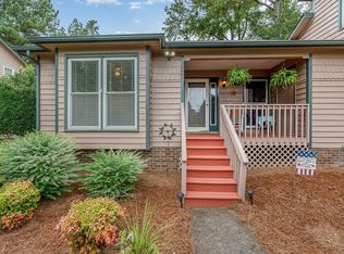 2040 Willow Hill Ln, Clayton, NC 27520