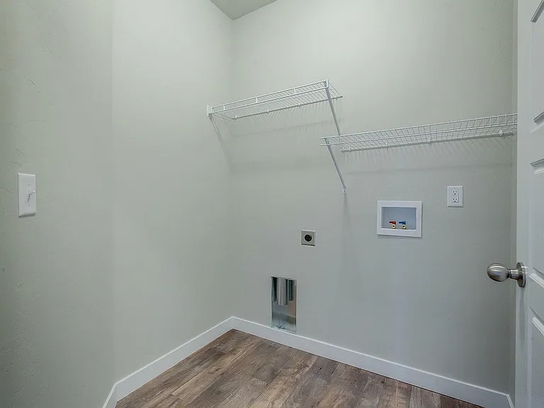 Closet 2