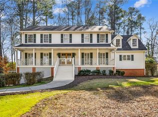 9570 Roberts Dr, Sandy Springs, GA 30350